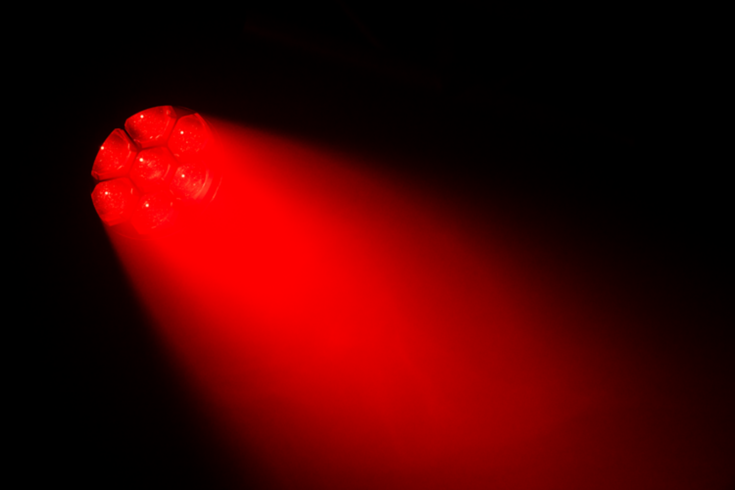 Event Lighting LM7X30 1500 × 1000px