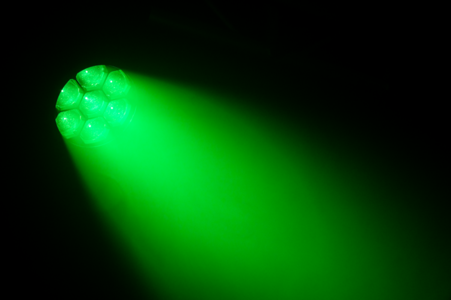 Event Lighting LM7X30 1500 × 1000px