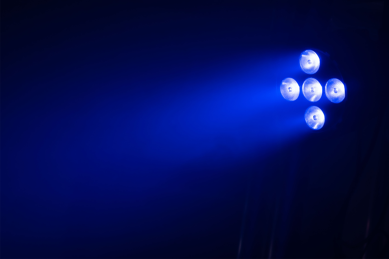 Event Lighting PARRGBW12X8 parcan effect