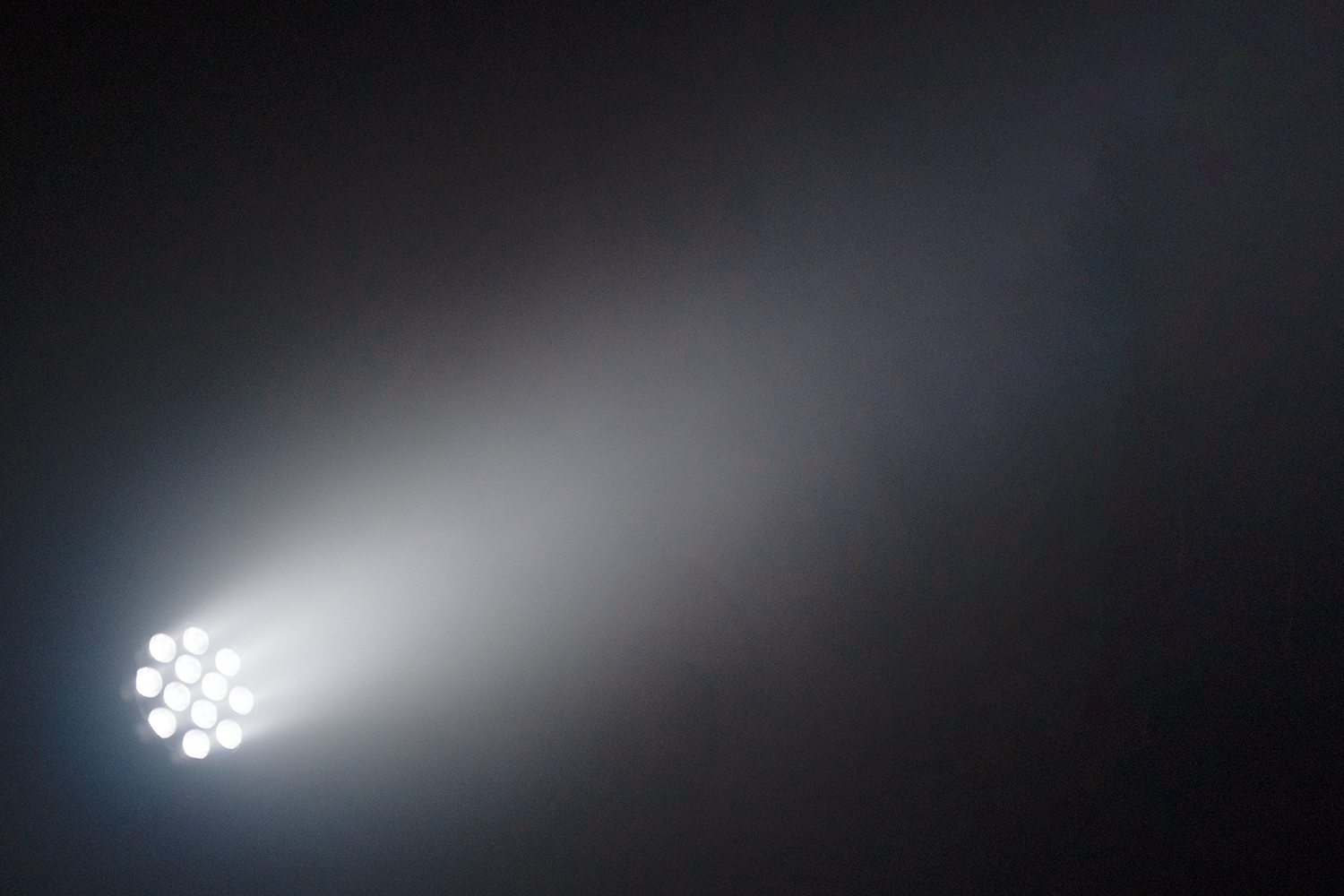 Event Lighting PAR12X8A parcan effect