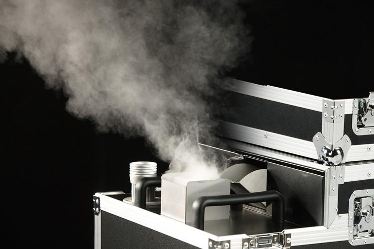 Antari HZ1000 Haze Machine haze effect from unit 